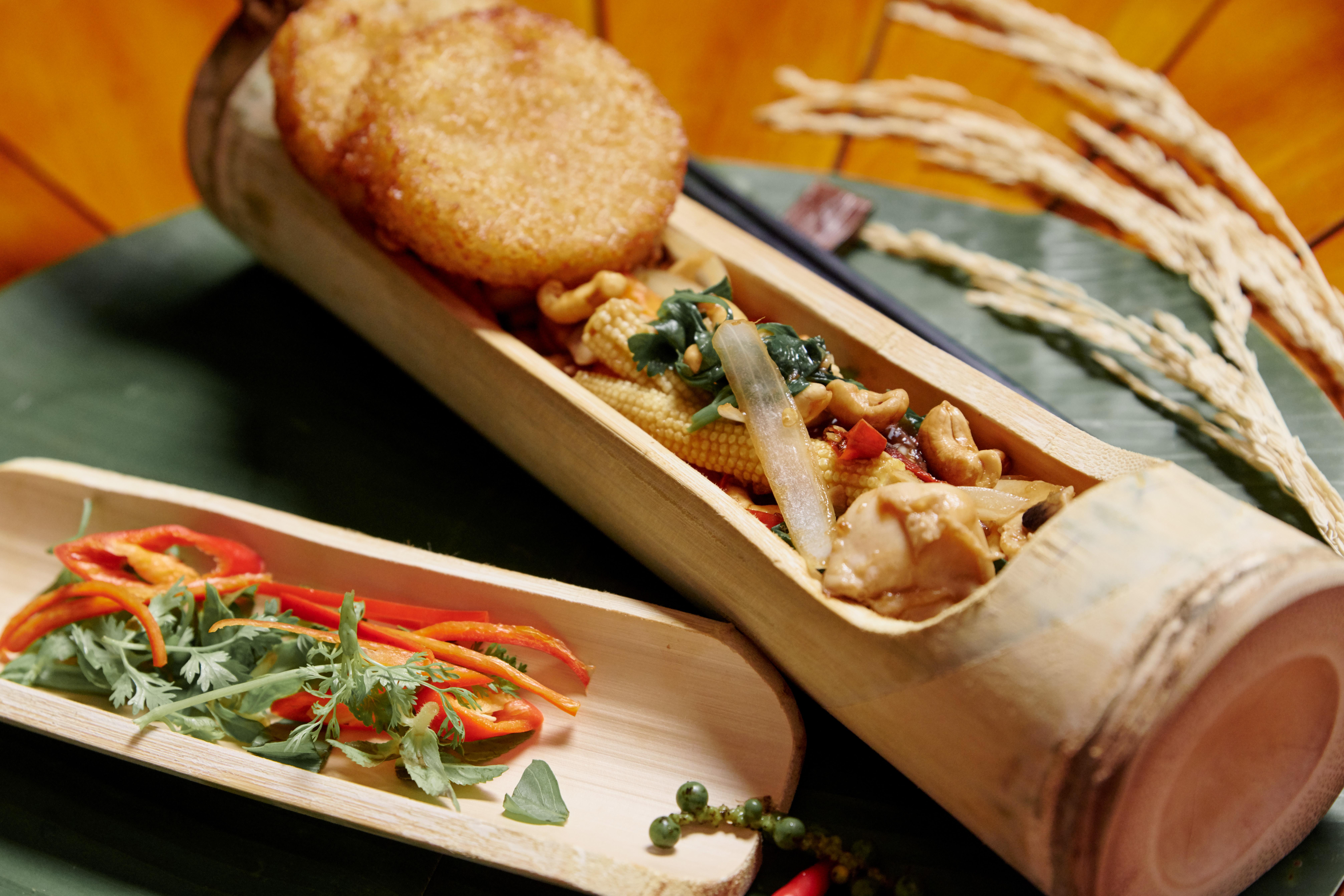 Salinda Resort Phu Quoc - Sparkling Wine Breakfast Екстер'єр фото Bamboo chicken